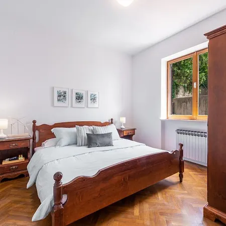 Branko Free Parking Views Of Old Town Holiday home