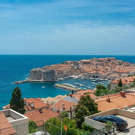 Branko Free Parking Views Of Old Town *